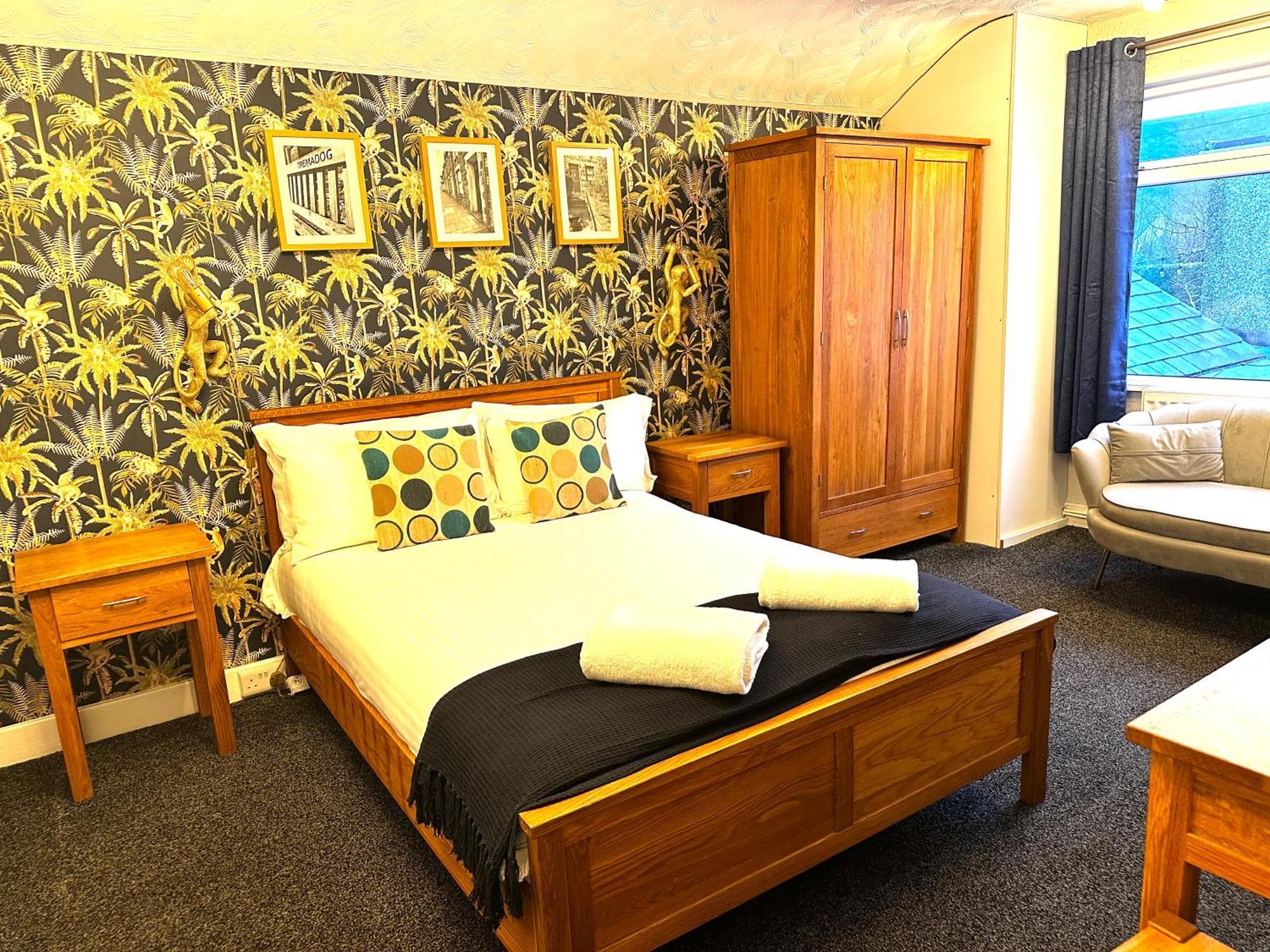 The Golden Fleece Inn Porthmadog Exteriér fotografie